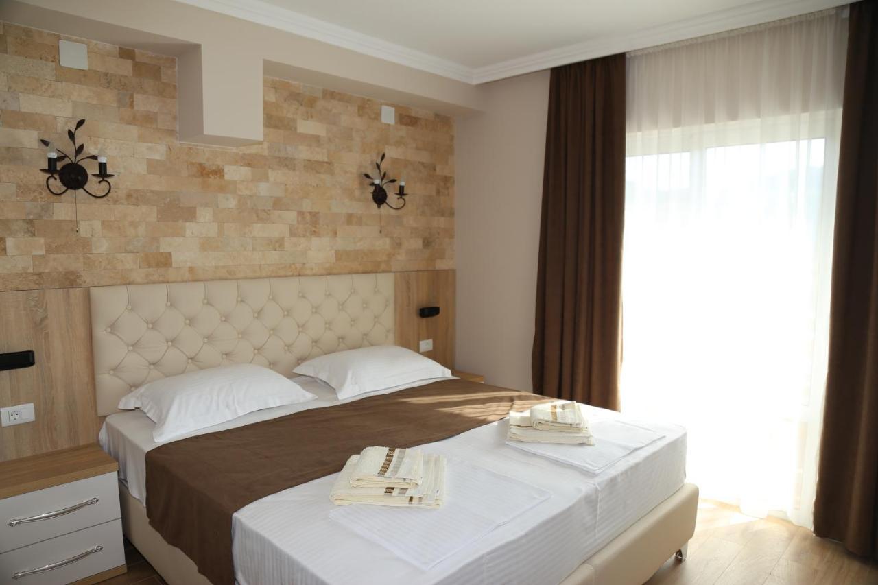 Metropolis Hotel Ulcinj Exterior foto