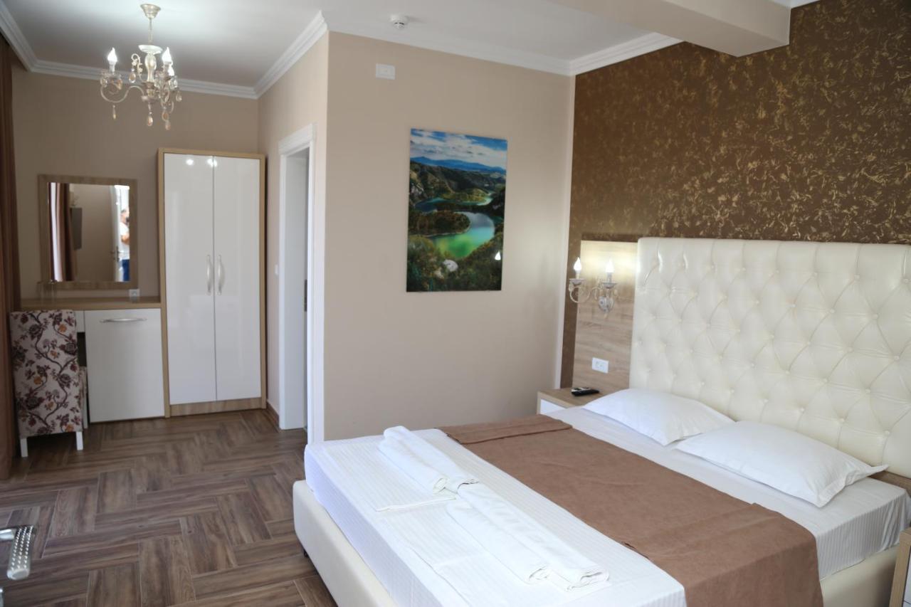 Metropolis Hotel Ulcinj Exterior foto