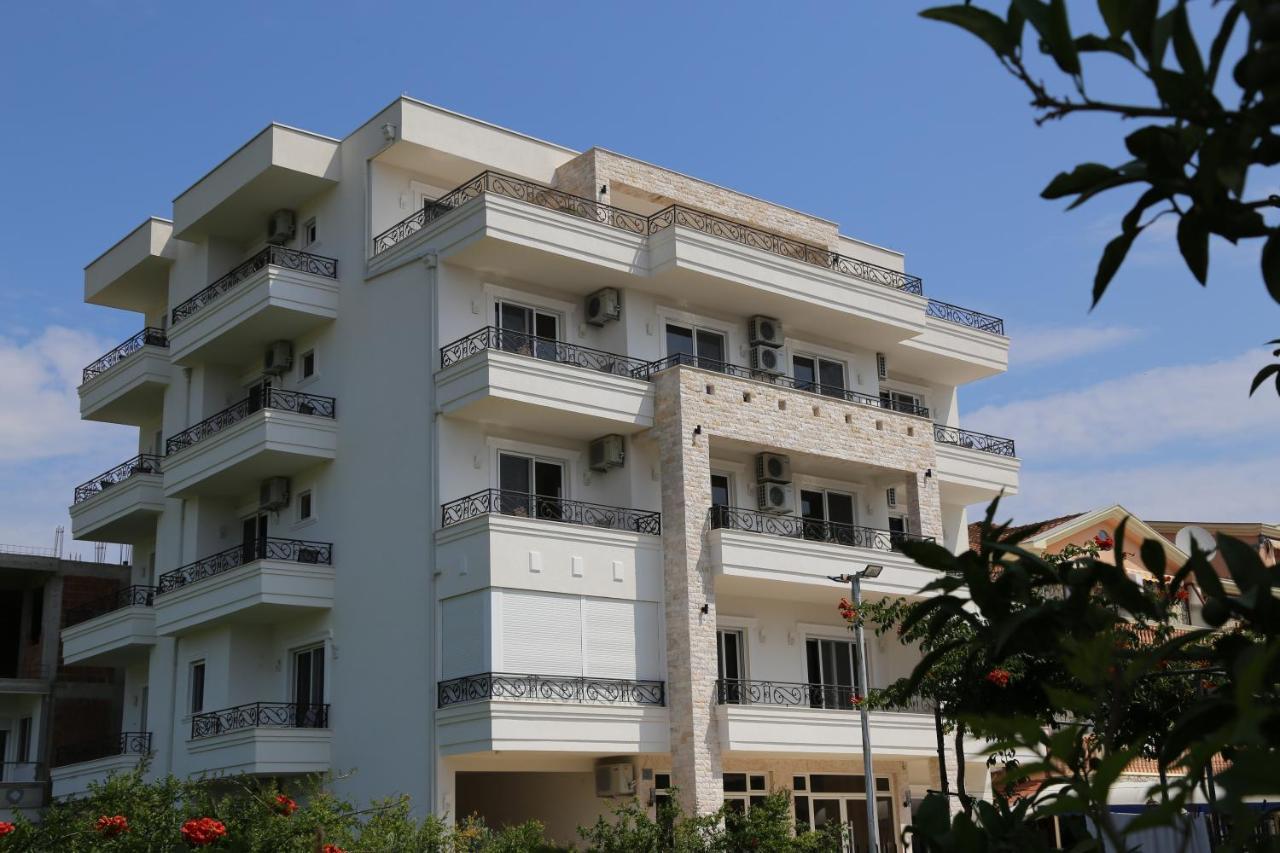 Metropolis Hotel Ulcinj Exterior foto