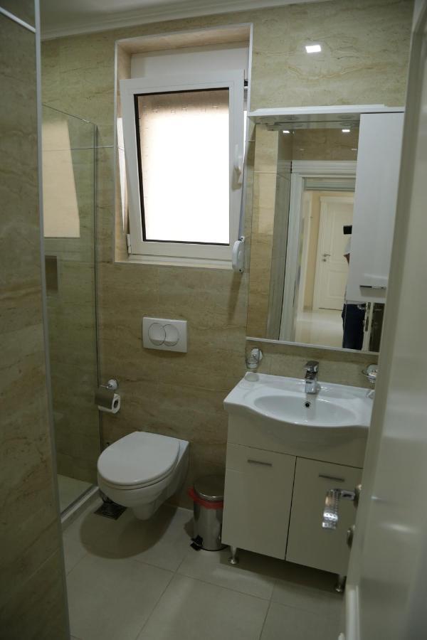 Metropolis Hotel Ulcinj Exterior foto