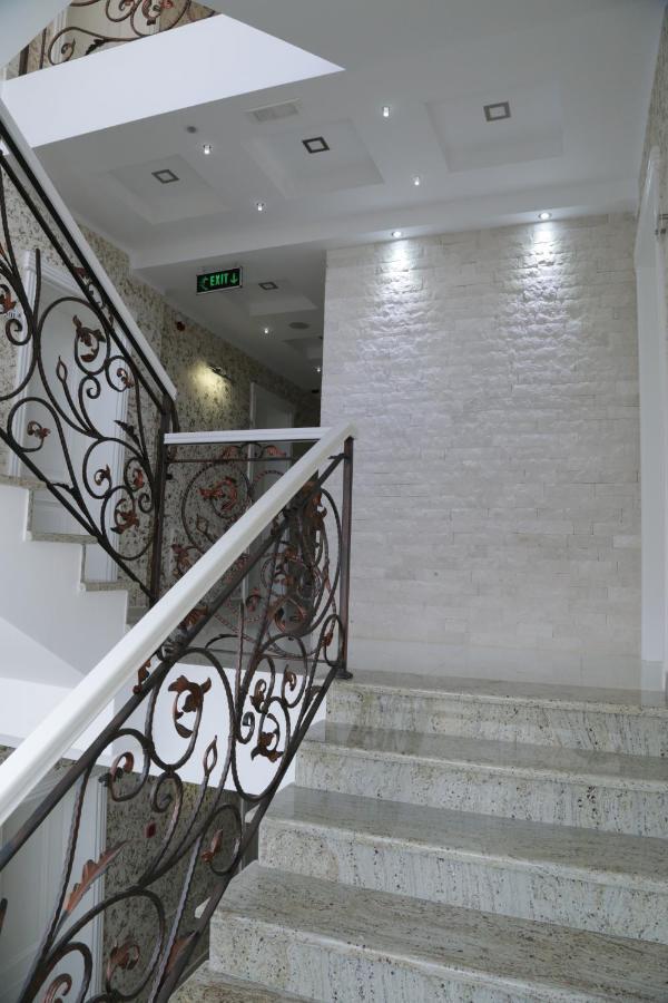 Metropolis Hotel Ulcinj Exterior foto