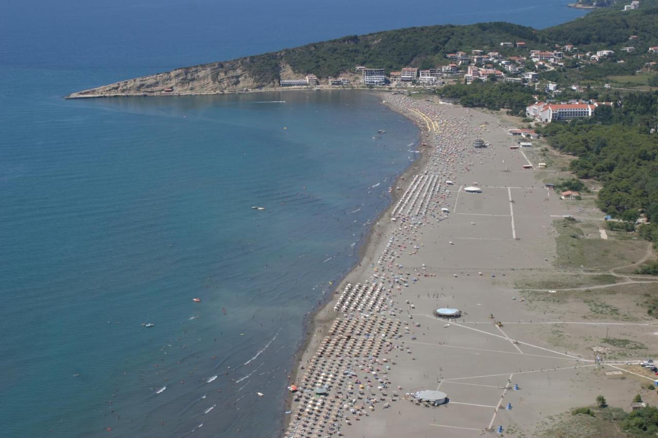 Metropolis Hotel Ulcinj Exterior foto